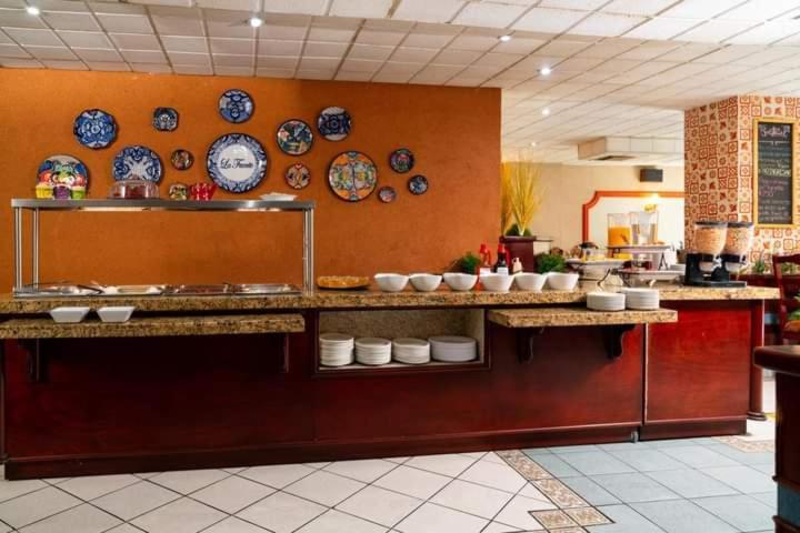 Feria Jalisciense Hotel 4*